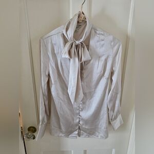Banana Republic Elegant White Blouse with Bow Tie